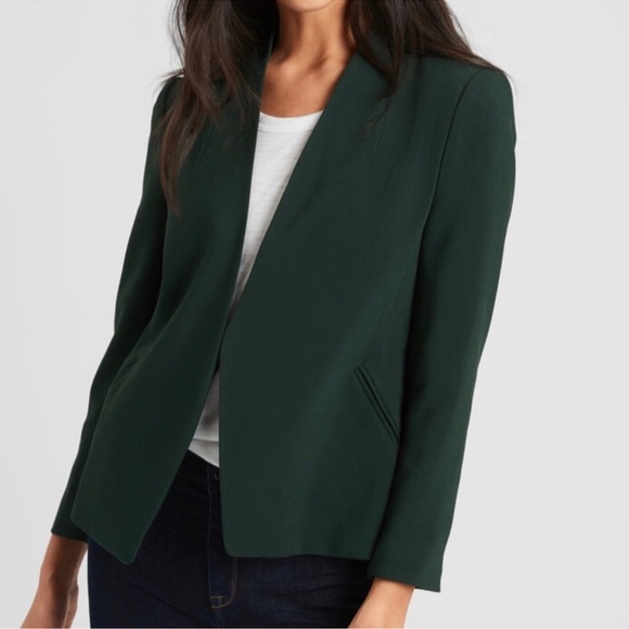 Banana Republic Washable Collarless Cutaway Blazer - Picture 2 of 6